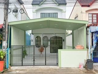 Reihenhaus zum Kauf mit 3 Zimmer in Nong Chok, Bangkok