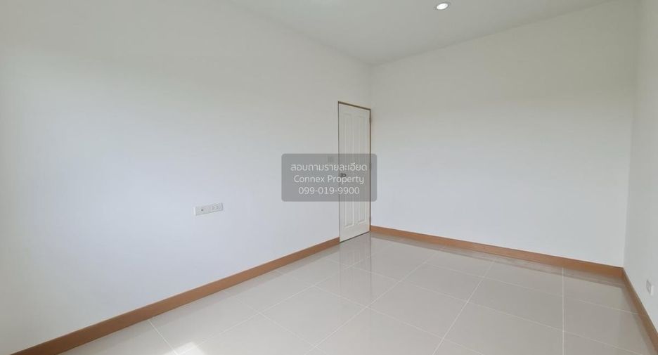 For sale 3 bedrooms townhouse in Khlong Sam Wa, Bangkok