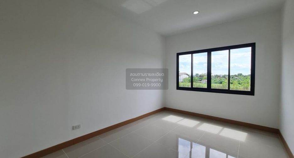 For sale 3 bedrooms townhouse in Khlong Sam Wa, Bangkok