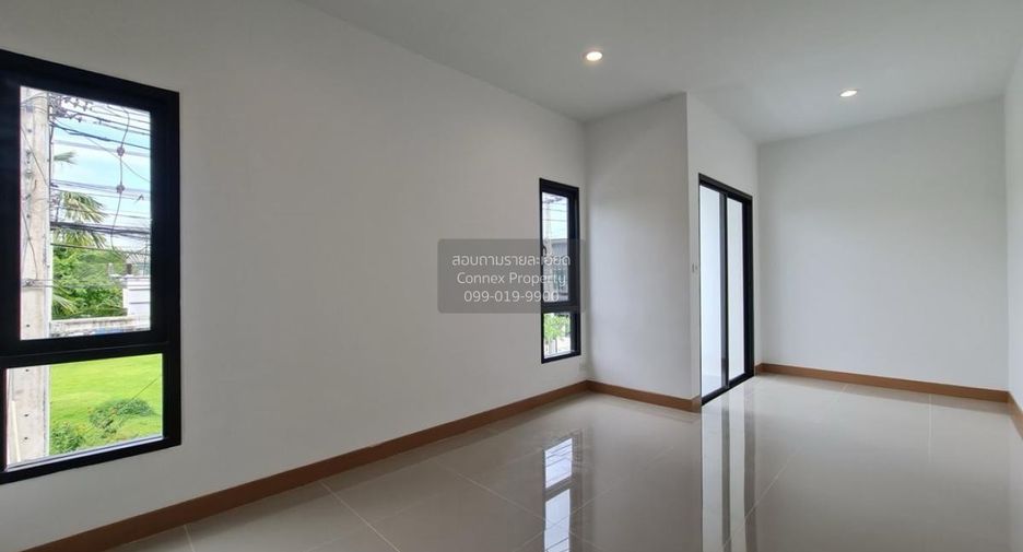 For sale 3 bedrooms townhouse in Khlong Sam Wa, Bangkok
