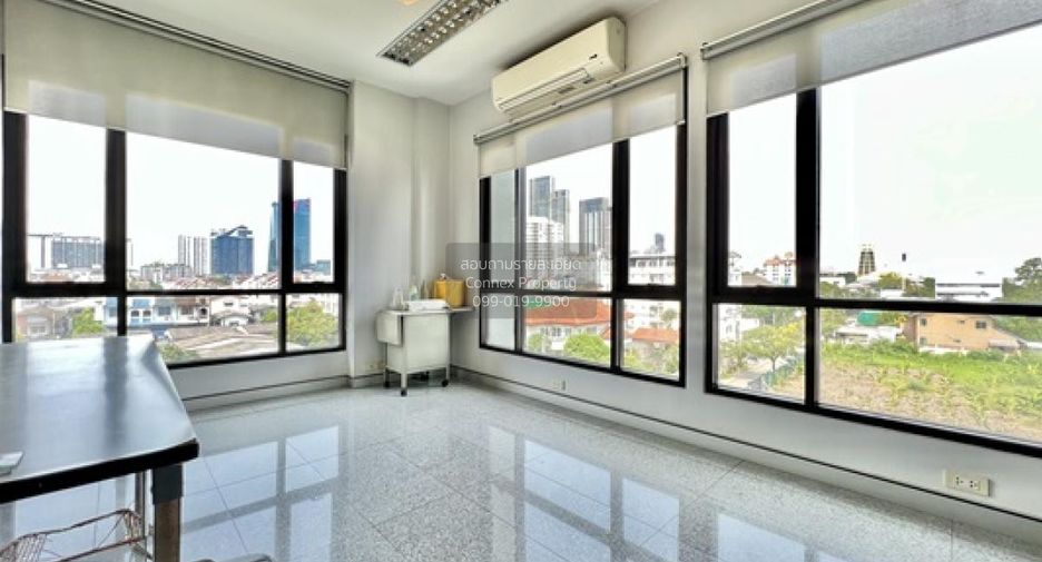 For sale 15 bedrooms office in Bang Na, Bangkok