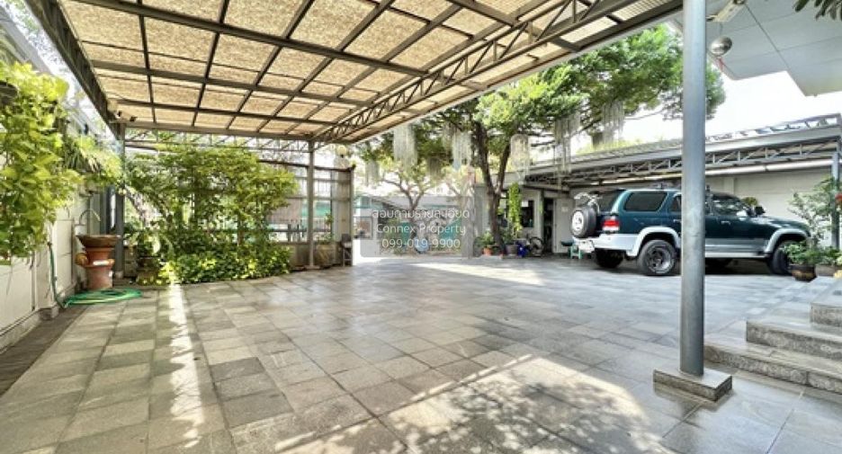 For sale 15 bedrooms office in Bang Na, Bangkok