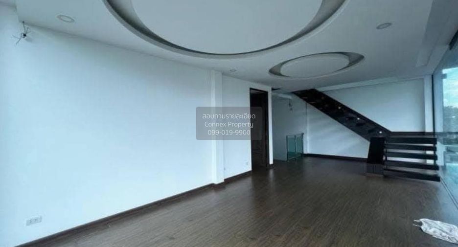 For sale 4 bedrooms house in Chatuchak, Bangkok
