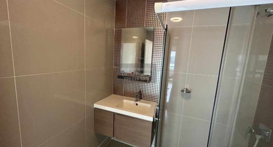Casa adosada en venta de 3 habitaciones en Don Mueang, Bangkok