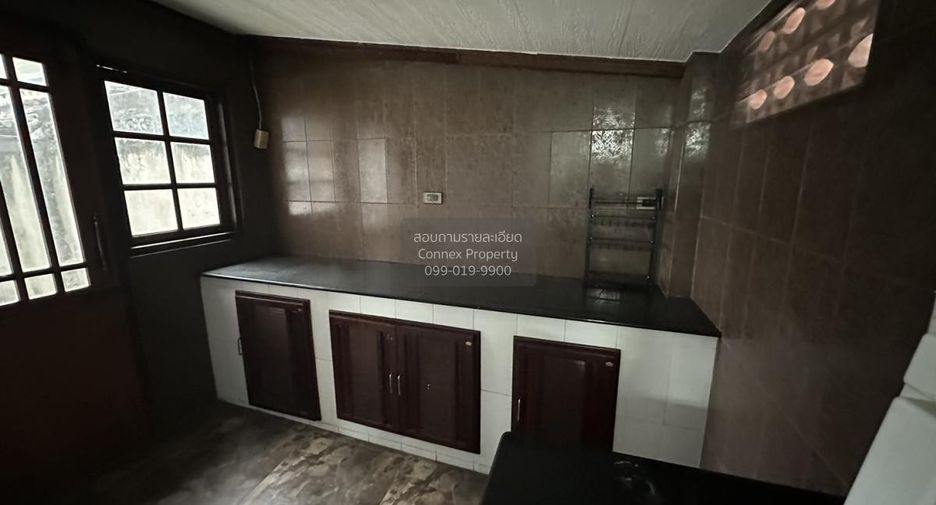For sale 3 bedrooms house in Phasi Charoen, Bangkok