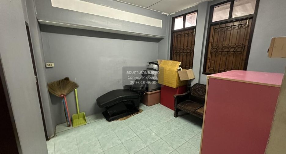 For sale 3 bedrooms house in Phasi Charoen, Bangkok