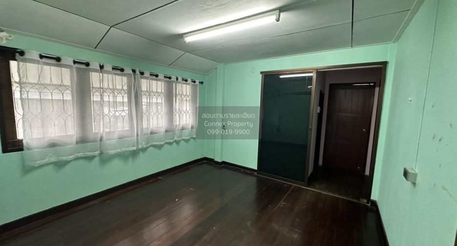 For sale 3 bedrooms house in Phasi Charoen, Bangkok