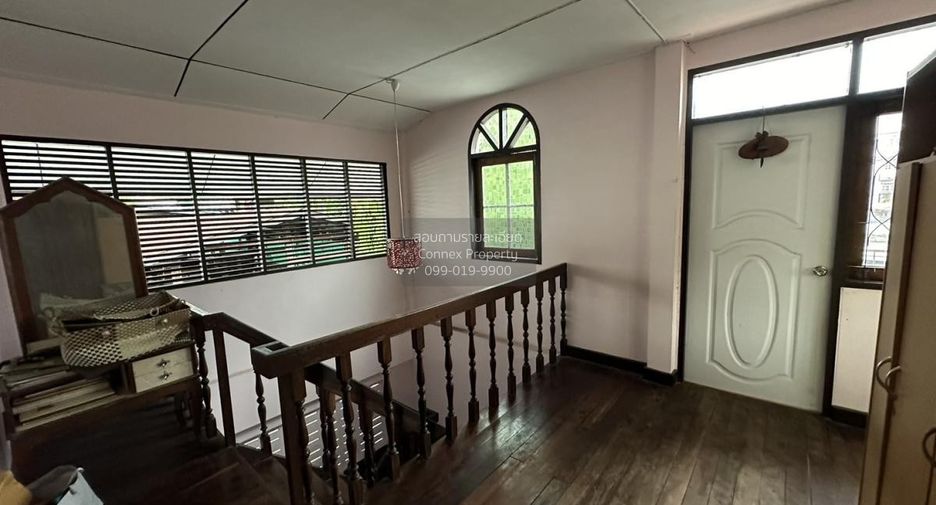 For sale 3 bedrooms house in Phasi Charoen, Bangkok