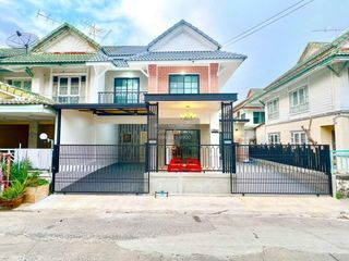 出售 3 卧室 联排别墅 在 Khlong Luang, Pathum Thani