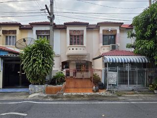 For sale 2 bedrooms townhouse in Sai Noi, Nonthaburi