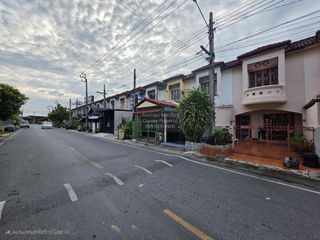 For sale 2 bedrooms townhouse in Sai Noi, Nonthaburi