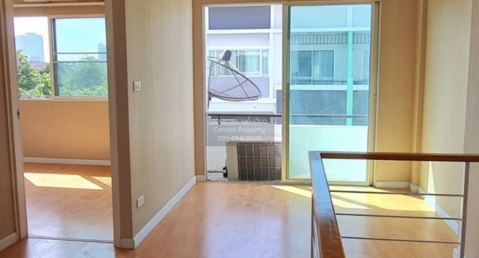 For sale 4 bedrooms townhouse in Prawet, Bangkok