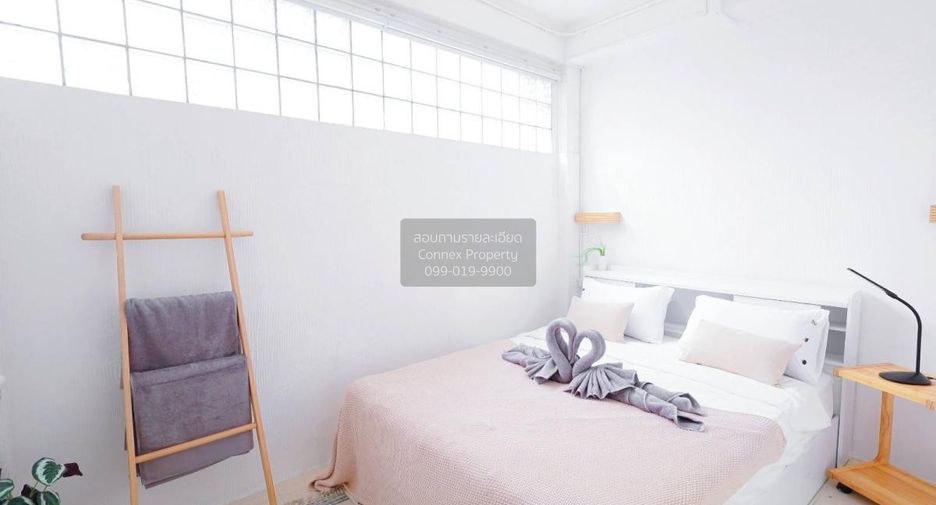 For rent 4 bedrooms townhouse in Din Daeng, Bangkok