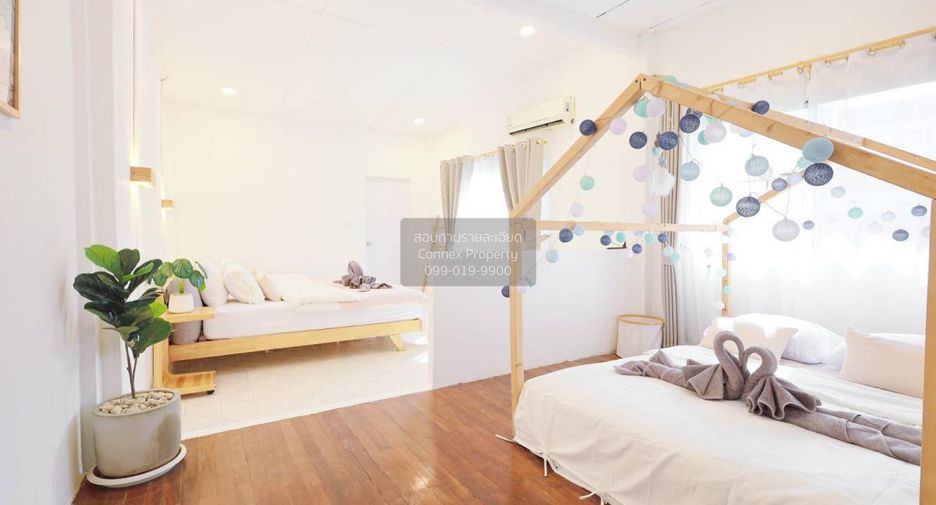 For rent 4 bedrooms townhouse in Din Daeng, Bangkok