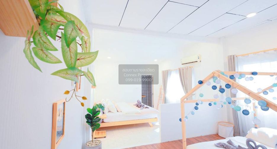 For rent 4 bedrooms townhouse in Din Daeng, Bangkok