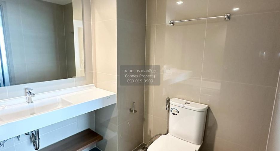 For rent 2 bedrooms condo in Phra Khanong, Bangkok