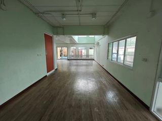 Reihenhaus zur Miete mit 4 Zimmer in Suan Luang, Bangkok