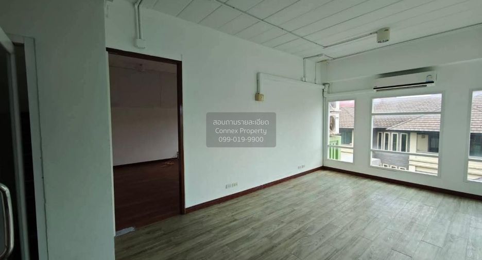 For rent 4 bedrooms townhouse in Suan Luang, Bangkok