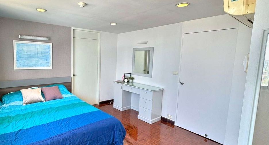 For rent and for sale 2 bedrooms condo in Watthana, Bangkok