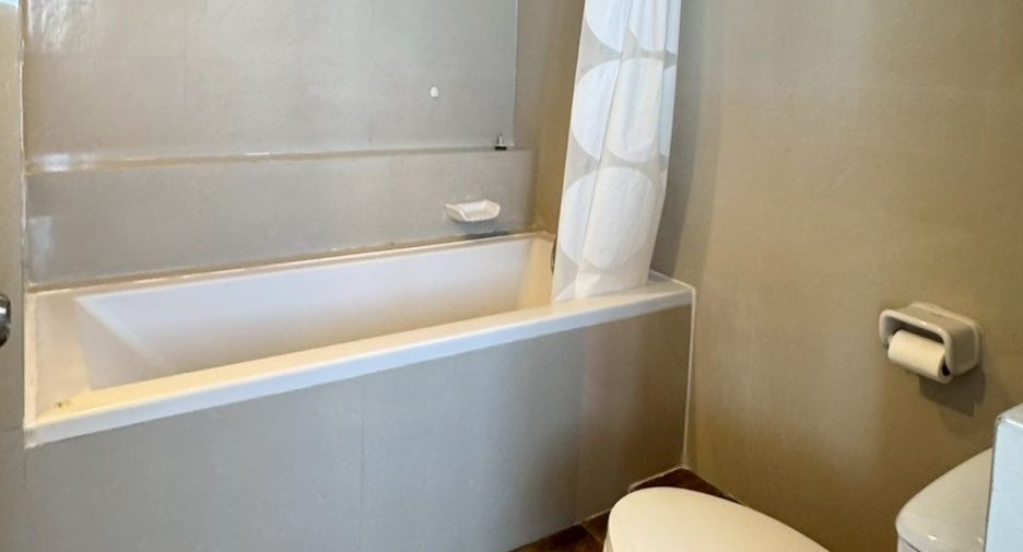 For rent and for sale 2 bedrooms condo in Watthana, Bangkok