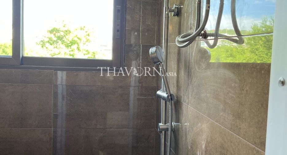 For sale studio condo in Bang Lamung, Chonburi