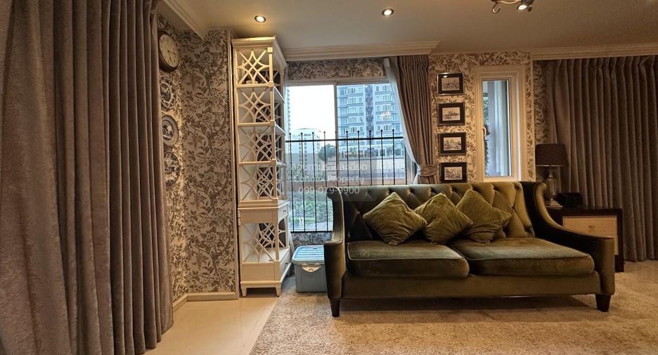 For rent 2 bedrooms condo in Khlong Toei, Bangkok