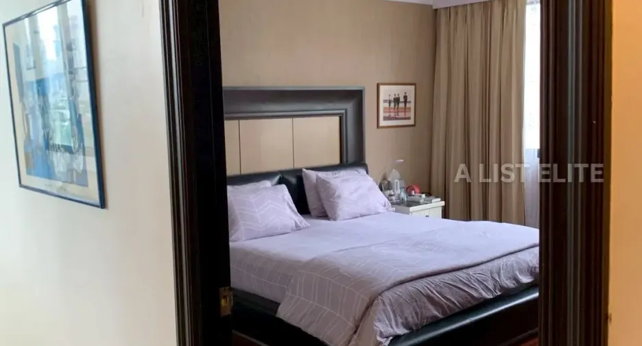 For sale 2 bedrooms condo in Khlong Toei, Bangkok
