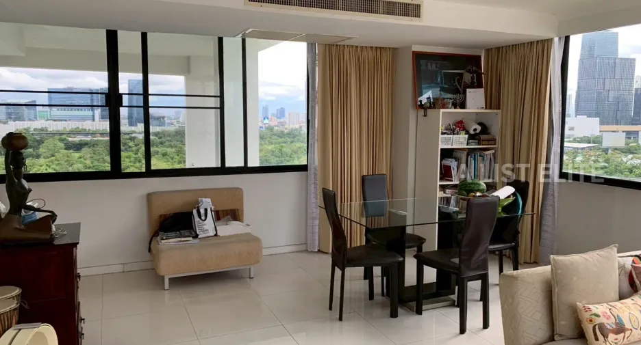 For sale 2 bedrooms condo in Khlong Toei, Bangkok