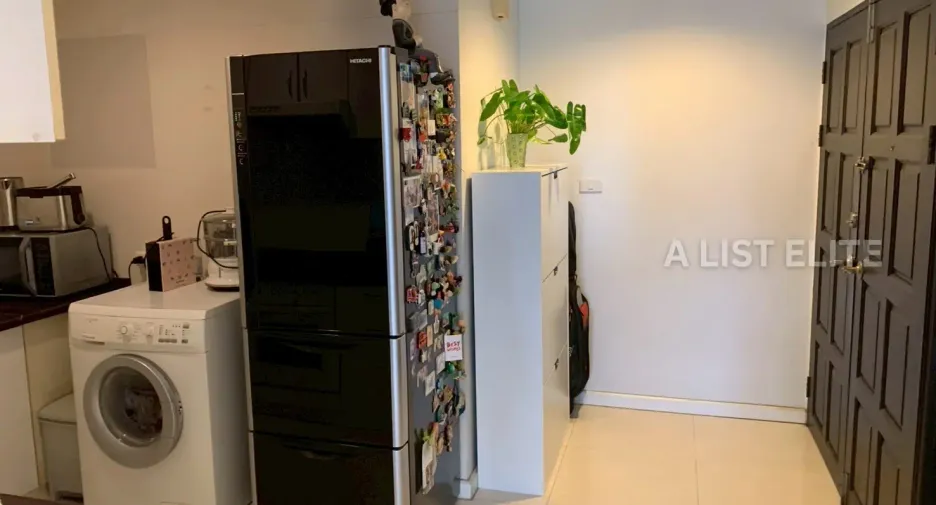 For sale 2 bedrooms condo in Khlong Toei, Bangkok