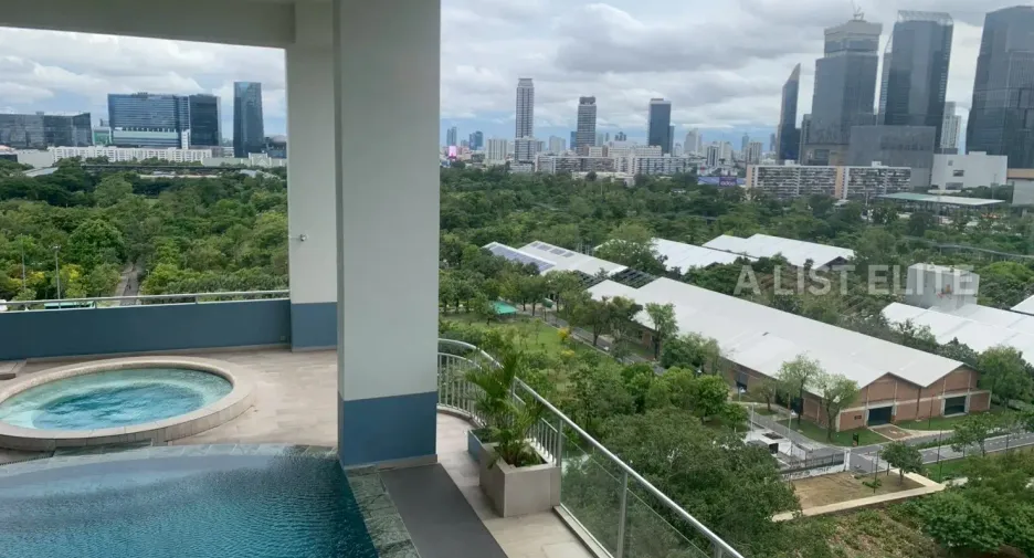 For sale 2 bedrooms condo in Khlong Toei, Bangkok