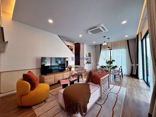 出售 4 卧室 独立屋 在 Bang Lamung, Chon Buri