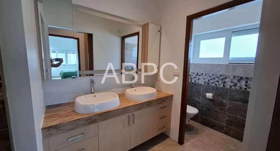 For rent 3 bedrooms villa in Bang Lamung, Chonburi
