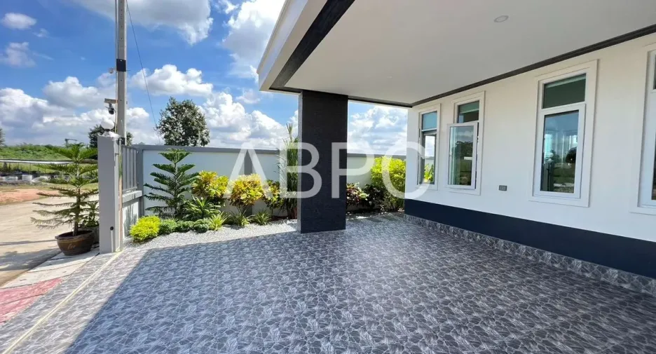 For rent and for sale 3 bedrooms house in Bang Lamung, Chonburi