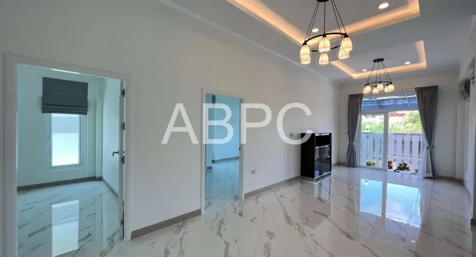 For rent and for sale 3 bedrooms house in Bang Lamung, Chonburi