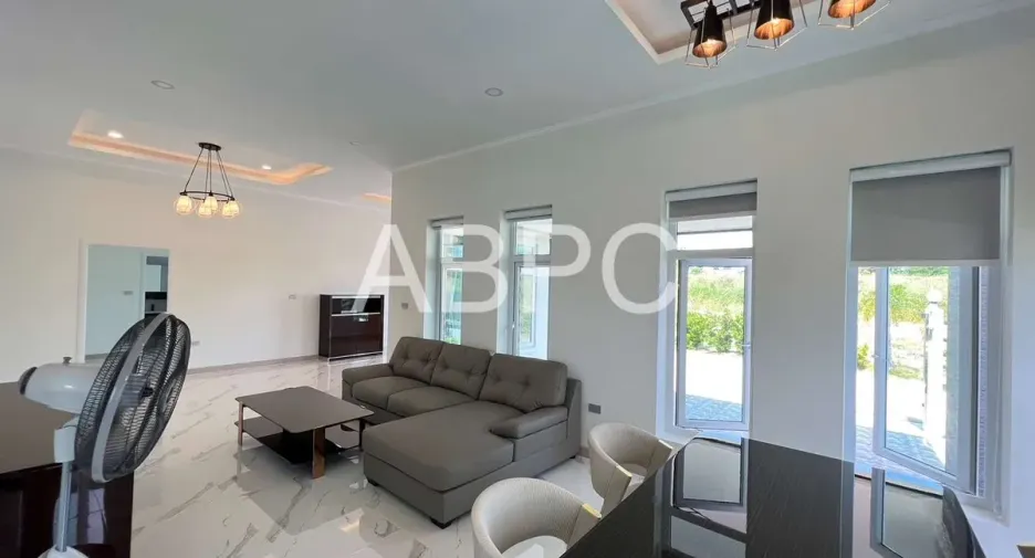 For rent and for sale 3 bedrooms house in Bang Lamung, Chonburi