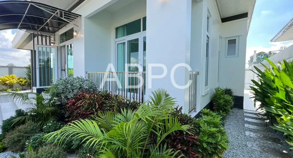 For rent and for sale 3 bedrooms house in Bang Lamung, Chonburi