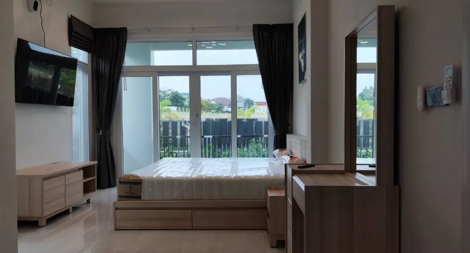 For rent and for sale 3 bedrooms house in Bang Lamung, Chonburi
