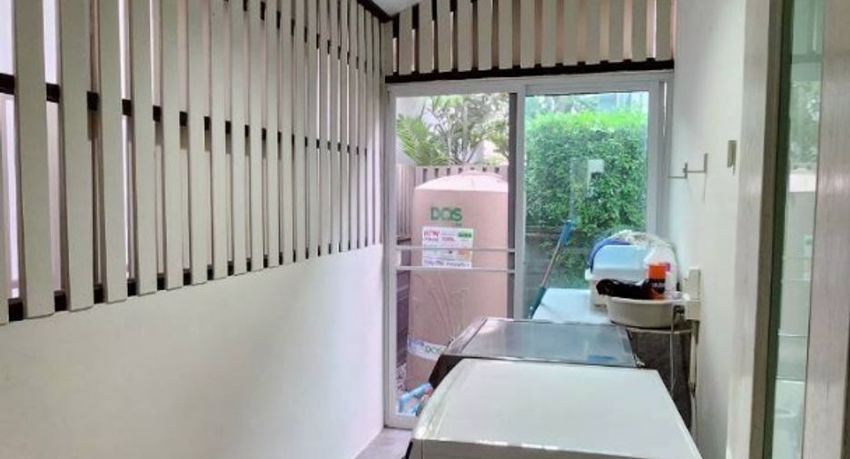 Casa en alquiler de 3 habitaciones en Don Mueang, Bangkok