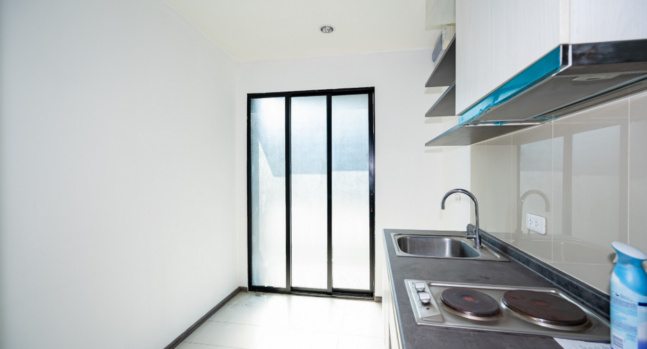 For sale 1 bed condo in Watthana, Bangkok