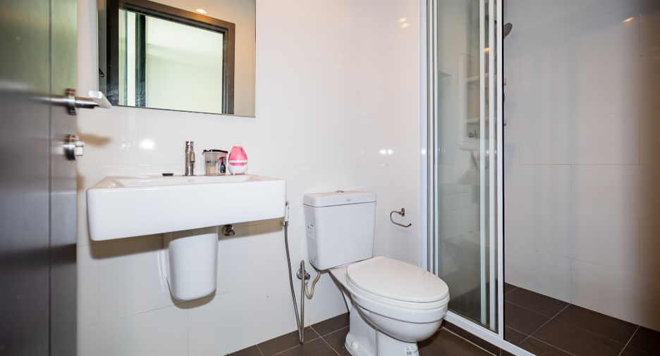 For sale 1 bed condo in Watthana, Bangkok