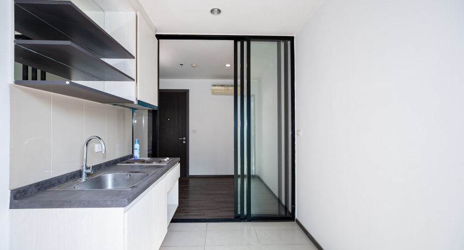 For sale 1 bed condo in Watthana, Bangkok