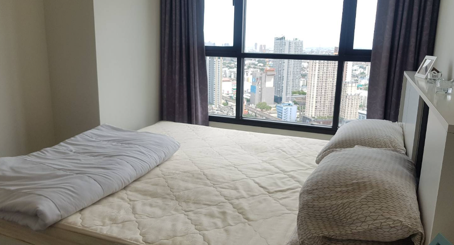 For sale 2 bedrooms condo in Watthana, Bangkok
