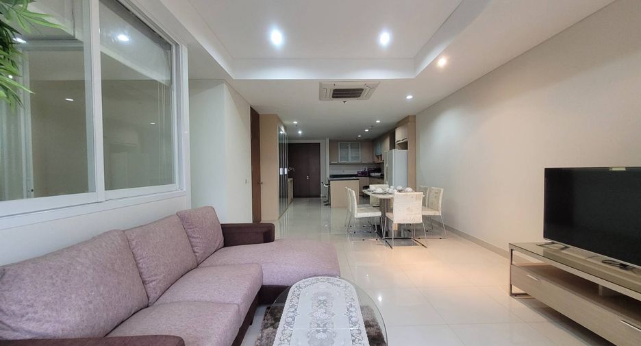 For rent 3 bedrooms condo in Khlong Toei, Bangkok