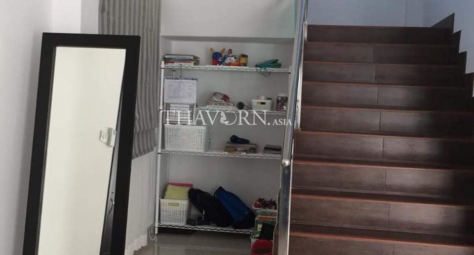 For sale 4 bedrooms house in Bang Lamung, Chonburi
