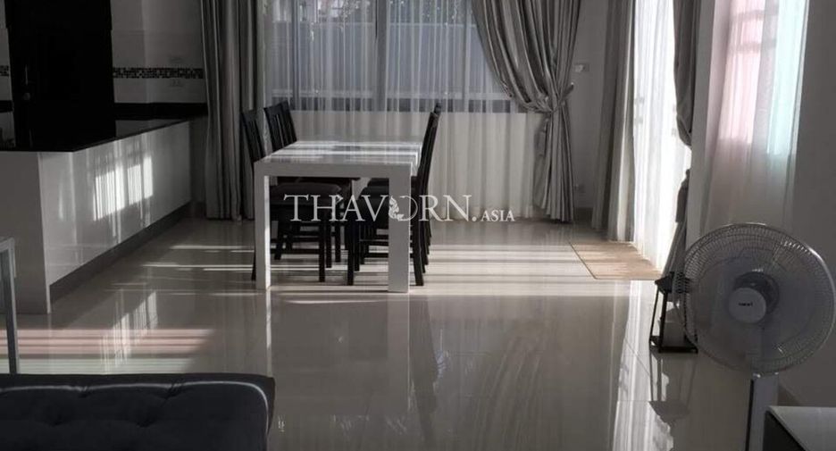 For sale 4 bedrooms house in Bang Lamung, Chonburi