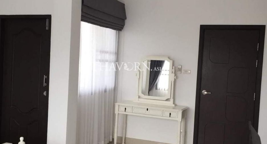 For sale 4 bedrooms house in Bang Lamung, Chonburi