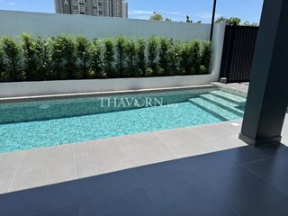 Haus zum Kauf mit 6 Zimmer in Bang Lamung, Chonburi