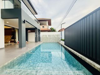 Haus zum Kauf mit 6 Zimmer in Bang Lamung, Chonburi