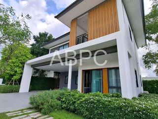 For rent and for sale 4 bedrooms house in Bang Lamung, Chonburi