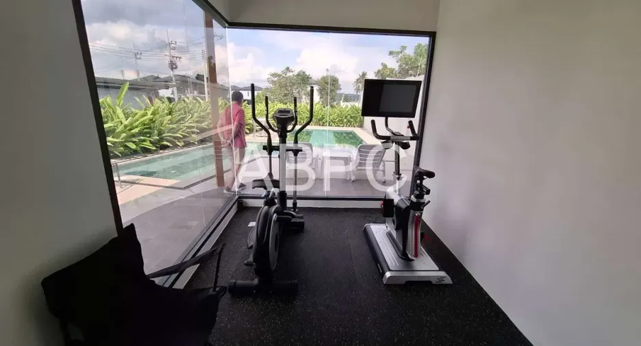 For rent and for sale 4 bedrooms house in Bang Lamung, Chonburi